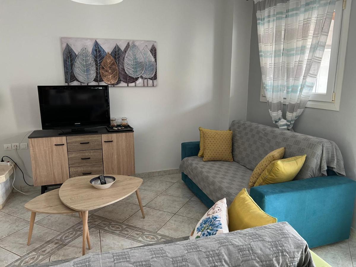 Apartment Efi Néa Péramos Eksteriør bilde