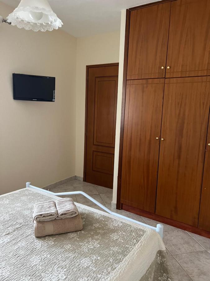 Apartment Efi Néa Péramos Eksteriør bilde