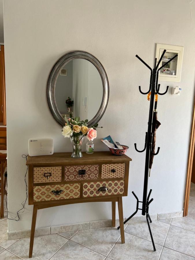 Apartment Efi Néa Péramos Eksteriør bilde